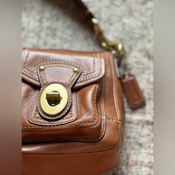 🤎Coach smooth brown leather shoulder bag🤎 - Picture 3 of 10